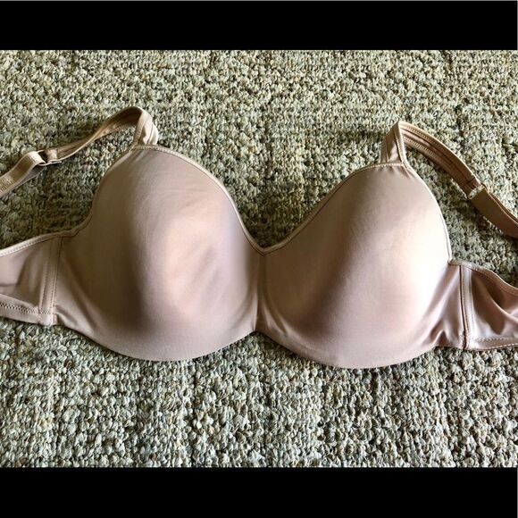 Nice comfortable  bra size 38D - Picture 1 of 3